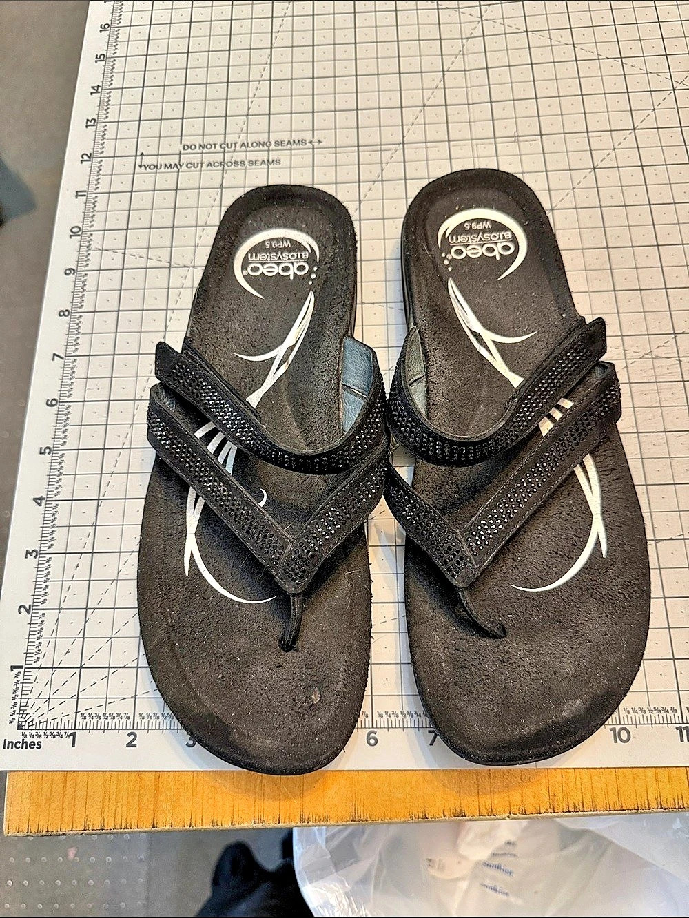 Abeo Biosystem Black Sandals 9.5